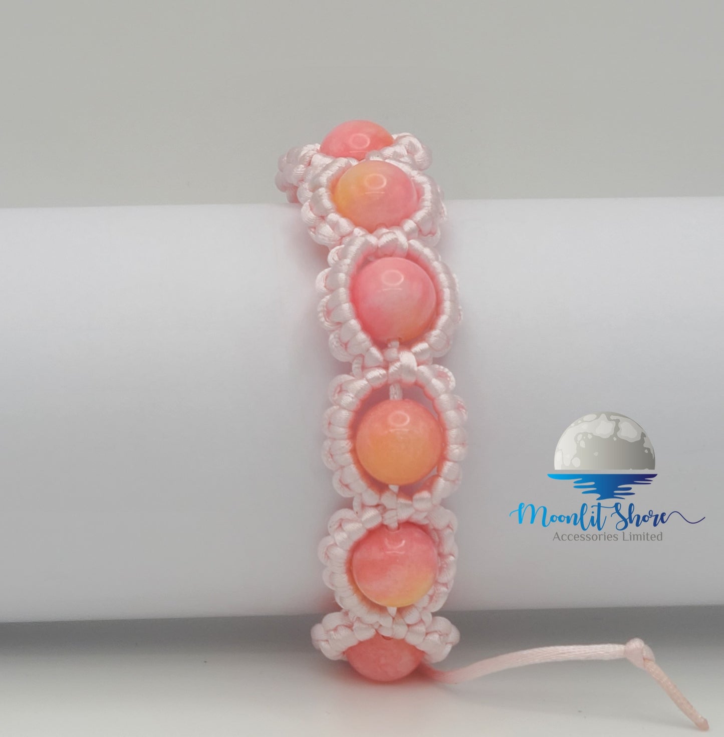 MACRAME HANDBAND