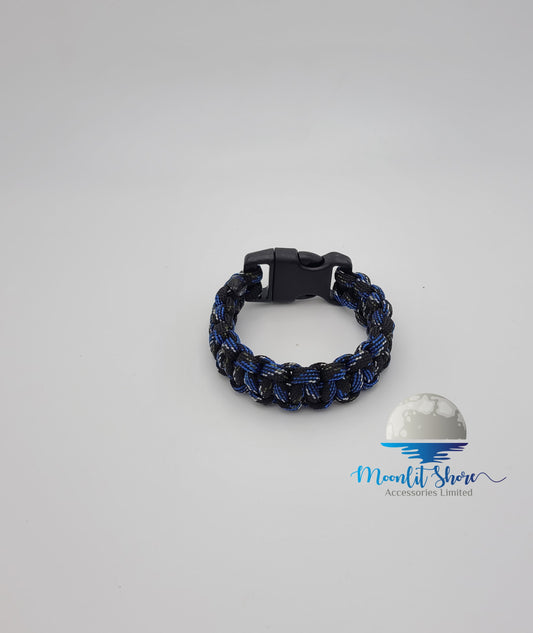 MACRAME HANDBAND